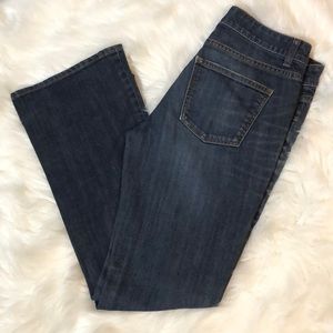 SIGNATURE DISTRESSED/DARK WASH 6P BOOT CUT JEANS